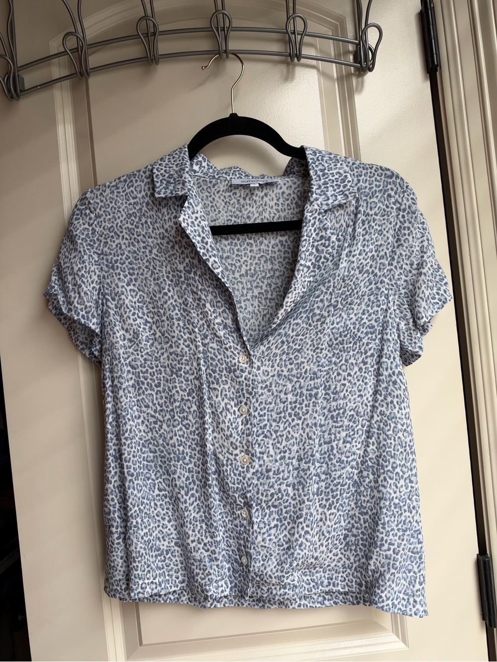 Olivaceous Blue Leopard-Print Short Sleeve Button-Down Top